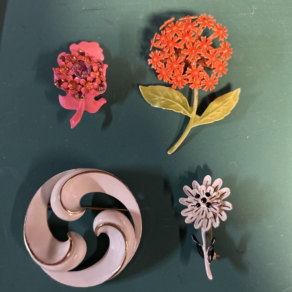 VTG Enamel Flower Power Pin Lot Floral Brooch Retro Jewelry HAR Trimari Signed